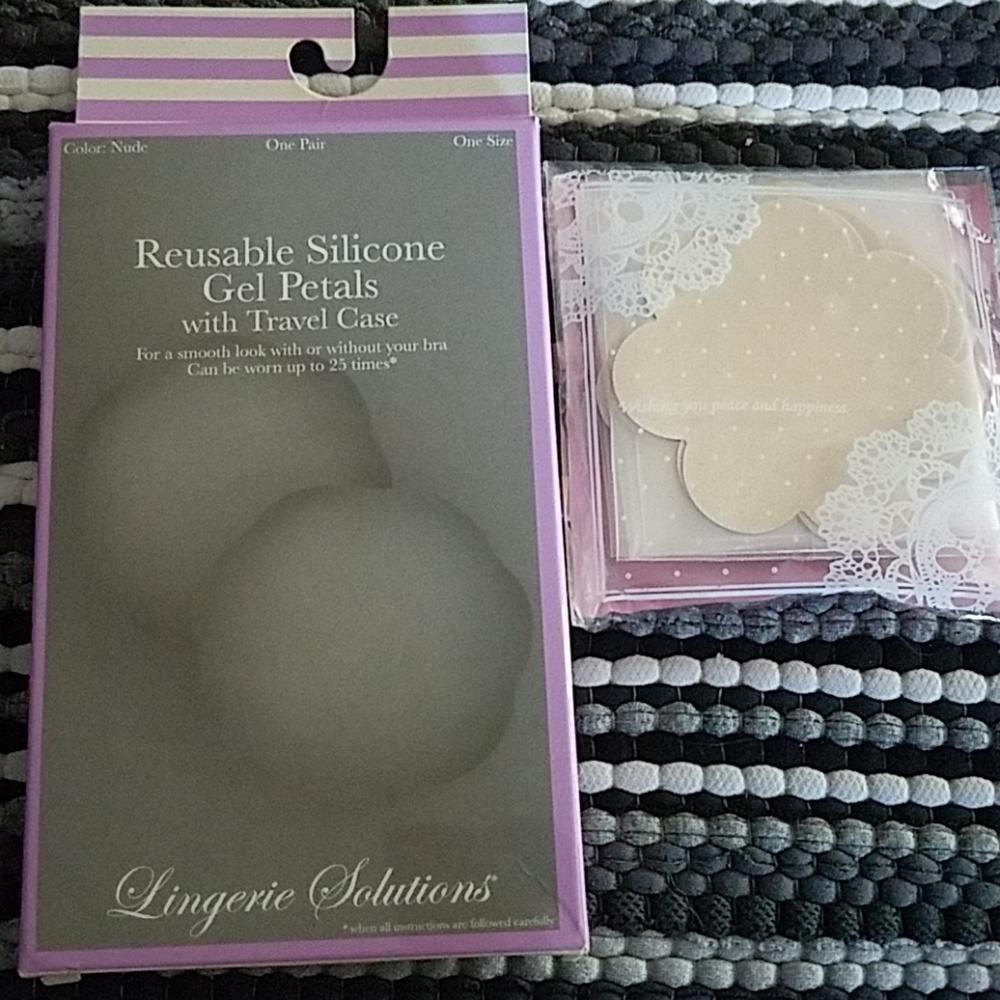Gel Petals & Nipple Covers